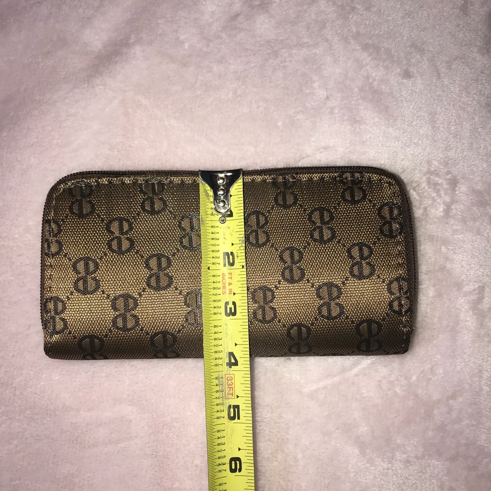 Ladies Brown Monogram Wallet divided 2 sides zippers Diamond pattern design logo - Picture 3 of 9